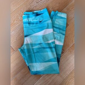 Nike Women’s Aqua and White Patterned Leggings